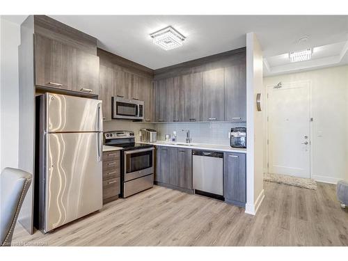 1006-150 Main Street W, Hamilton, ON - Indoor Photo Showing Kitchen