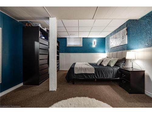 75 Colcrest Street, Hamilton, ON - Indoor Photo Showing Bedroom