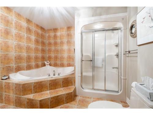 41 Oarsman Crescent, St. Catharines, ON - Indoor Photo Showing Bathroom