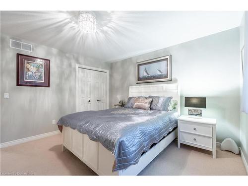 41 Oarsman Crescent, St. Catharines, ON - Indoor Photo Showing Bedroom