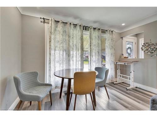 584 East 27Th Street, Hamilton, ON - Indoor Photo Showing Dining Room