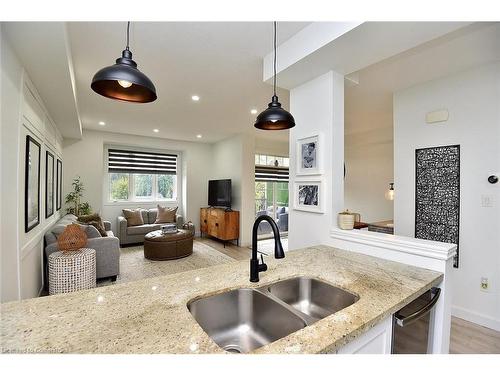 27-310 Fall Fair Way, Binbrook, ON - Indoor Photo Showing Kitchen With Double Sink