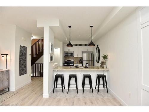 27-310 Fall Fair Way, Binbrook, ON - Indoor Photo Showing Kitchen