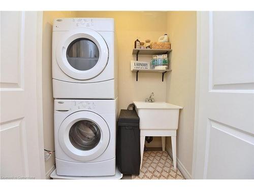 27-310 Fall Fair Way, Binbrook, ON - Indoor Photo Showing Laundry Room