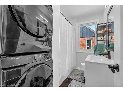 9 Mulock Avenue, Hamilton, ON - Indoor Photo Showing Laundry Room