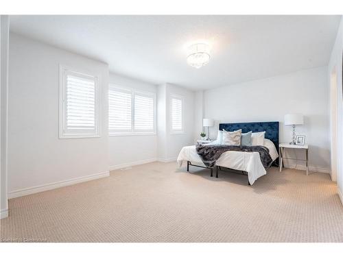 71 Chamomile Drive, Hamilton, ON - Indoor Photo Showing Bedroom