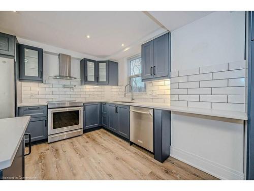 574 Clark Avenue, Burlington, ON - Indoor Photo Showing Kitchen With Stainless Steel Kitchen With Upgraded Kitchen