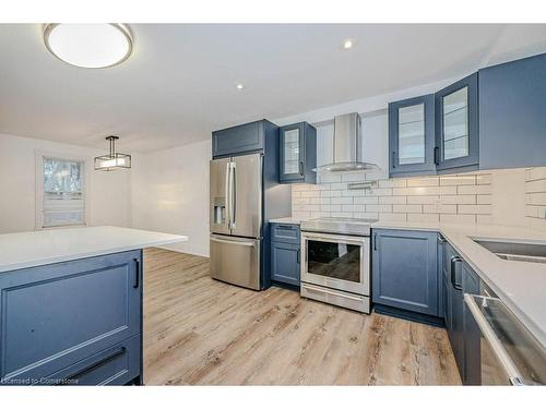 574 Clark Avenue, Burlington, ON - Indoor Photo Showing Kitchen With Stainless Steel Kitchen With Double Sink With Upgraded Kitchen