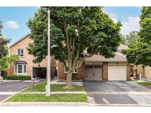 1204 Potters Wheel Crescent, Oakville, ON - Outdoor With Facade