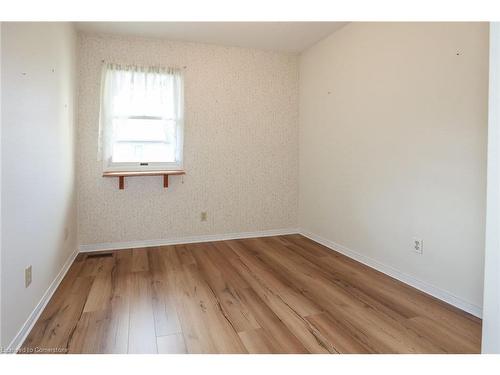 44-55 Kerman Avenue, Grimsby, ON - Indoor Photo Showing Other Room