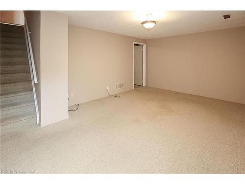 44-55 Kerman Avenue, Grimsby, ON - Indoor Photo Showing Other Room