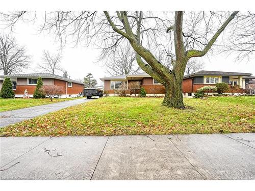 Upper-26 Carousel Avenue, Hamilton, ON - Outdoor