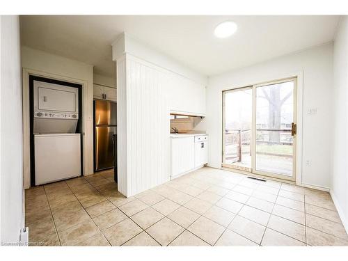 Upper-26 Carousel Avenue, Hamilton, ON - Indoor Photo Showing Laundry Room