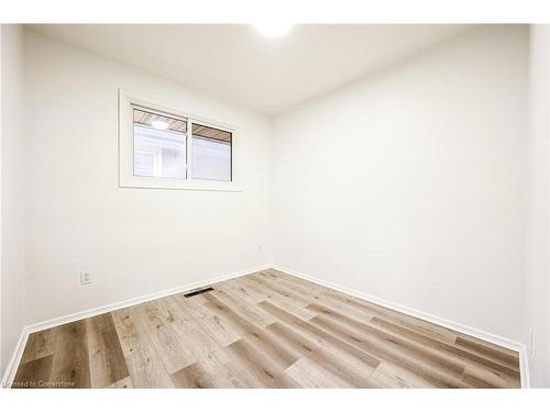 Upper-26 Carousel Avenue, Hamilton, ON - Indoor Photo Showing Other Room