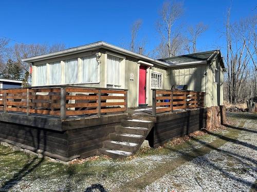 826 Sandy Bay Road, Dunnville, ON - Outdoor With Deck Patio Veranda