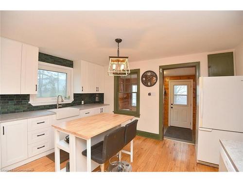 1344 Highway 8 Highway, Flamborough, ON - Indoor Photo Showing Kitchen