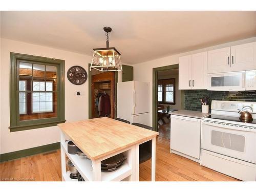 1344 Highway 8 Highway, Flamborough, ON - Indoor Photo Showing Kitchen