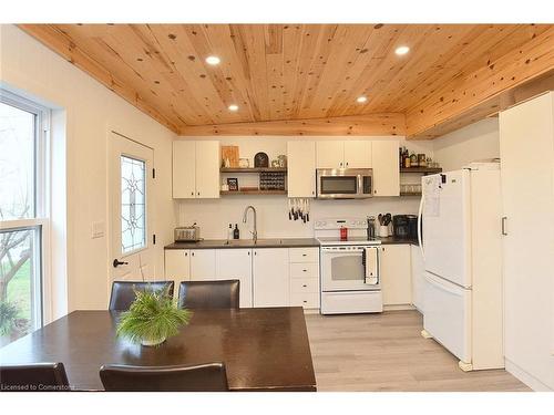 1344 Highway 8 Highway, Flamborough, ON - Indoor Photo Showing Kitchen