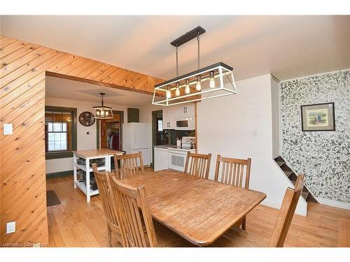 1344 Highway 8 Highway, Flamborough, ON - Indoor Photo Showing Dining Room