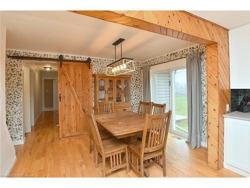 1344 Highway 8 Highway, Flamborough, ON - Indoor Photo Showing Dining Room