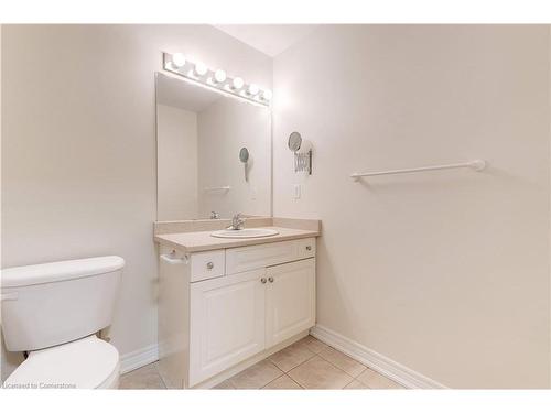 682 Summers Common, Burlington, ON - Indoor Photo Showing Bathroom