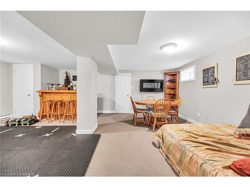 465 East 36Th Street, Hamilton, ON - Indoor Photo Showing Other Room