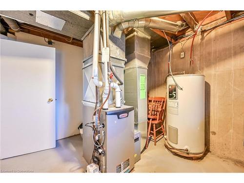 465 East 36Th Street, Hamilton, ON - Indoor Photo Showing Basement