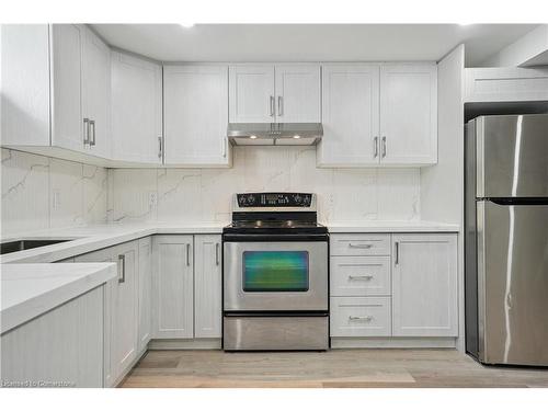 Lower-2141 Cleaver Avenue, Burlington, ON - Indoor Photo Showing Kitchen