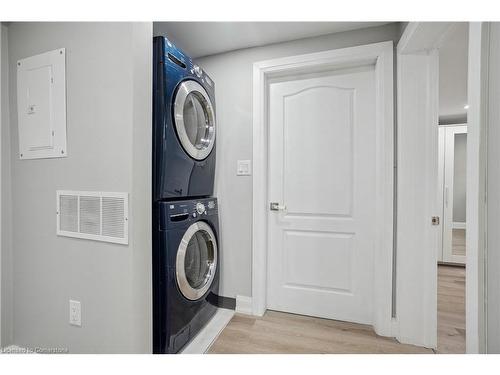 Lower-2141 Cleaver Avenue, Burlington, ON - Indoor Photo Showing Laundry Room