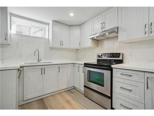 Lower-2141 Cleaver Avenue, Burlington, ON - Indoor Photo Showing Kitchen With Upgraded Kitchen