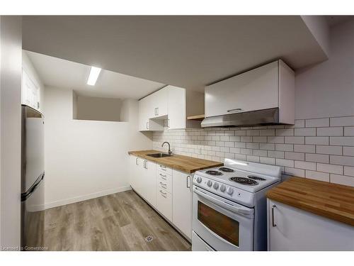 Bsmnt-191 Sherman Avenue S, Hamilton, ON - Indoor Photo Showing Kitchen