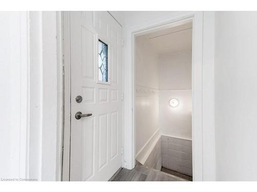 453 Paling Avenue, Hamilton, ON - Indoor Photo Showing Other Room