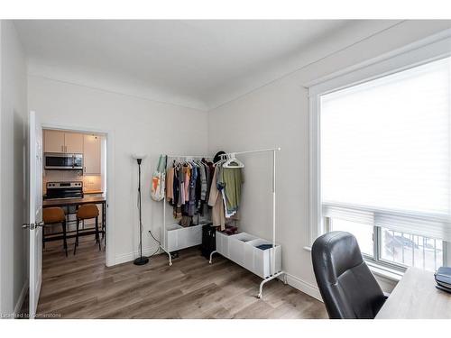 1-191 Sherman Avenue S, Hamilton, ON - Indoor