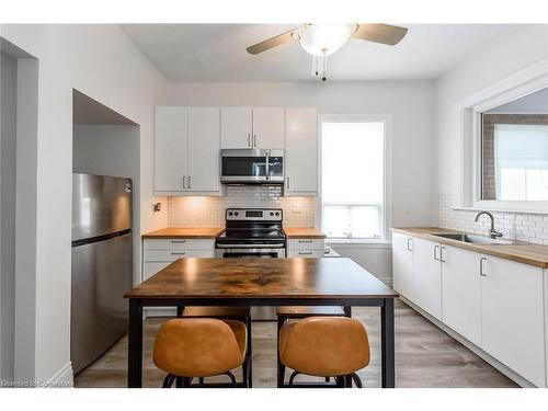 1-191 Sherman Avenue S, Hamilton, ON - Indoor Photo Showing Kitchen