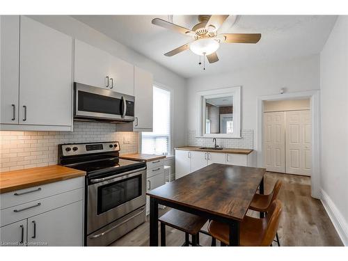 1-191 Sherman Avenue S, Hamilton, ON - Indoor Photo Showing Kitchen