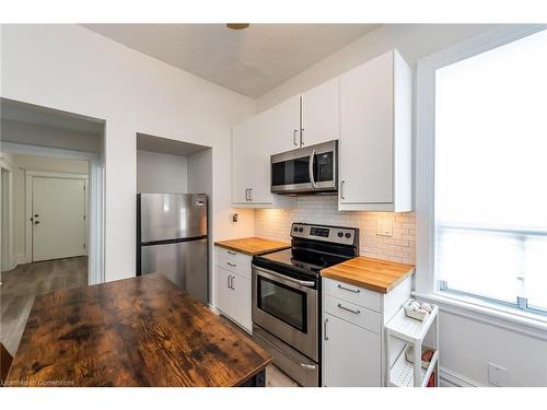 1-191 Sherman Avenue S, Hamilton, ON - Indoor Photo Showing Kitchen