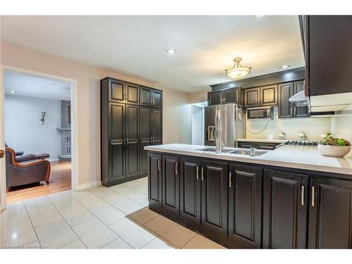 7 Grandoaks Drive, Hamilton, ON - Indoor Photo Showing Kitchen With Double Sink