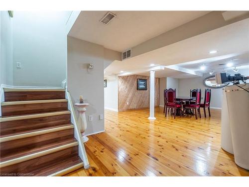 7 Grandoaks Drive, Hamilton, ON - Indoor Photo Showing Other Room