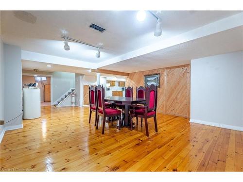 7 Grandoaks Drive, Hamilton, ON - Indoor Photo Showing Dining Room