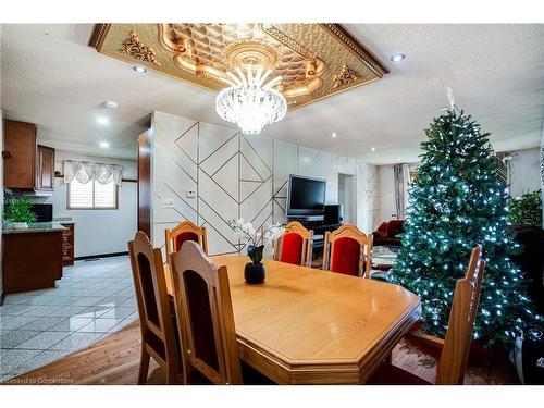 188 Clifton Downs Road, Hamilton, ON - Indoor Photo Showing Dining Room