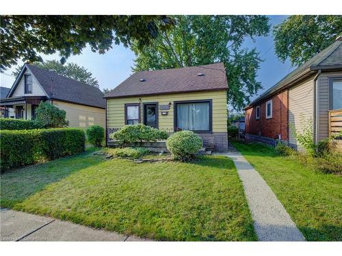 220 Mcanulty Boulevard, Hamilton, ON - Outdoor