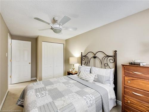 3063 Flanagan Court, Burlington, ON - Indoor Photo Showing Bedroom