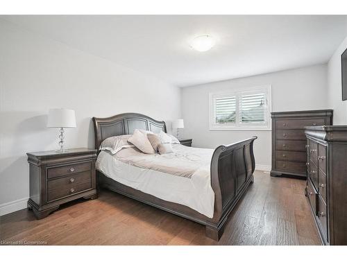 5 Richard Crescent, Smithville, ON - Indoor Photo Showing Bedroom