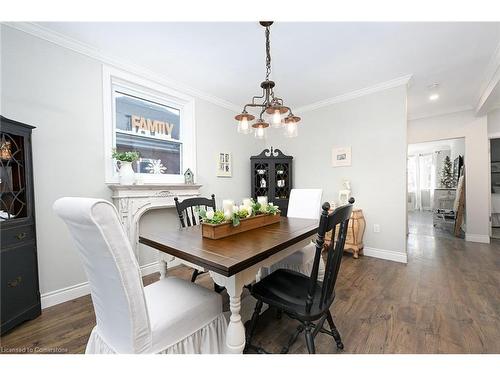 85 Barons Avenue S, Hamilton, ON - Indoor Photo Showing Dining Room