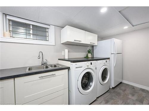 85 Barons Avenue S, Hamilton, ON - Indoor Photo Showing Laundry Room