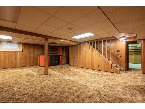 121 Lower Horning Road, Hamilton, ON - Indoor Photo Showing Basement