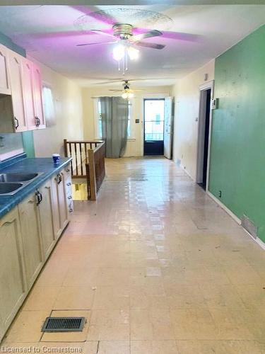 1256 Cannon Street E, Hamilton, ON - Indoor Photo Showing Kitchen