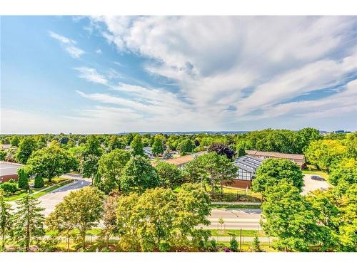 709-5090 Pinedale Avenue, Burlington, ON - Outdoor With View