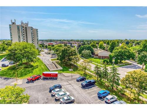 709-5090 Pinedale Avenue, Burlington, ON - Outdoor With View