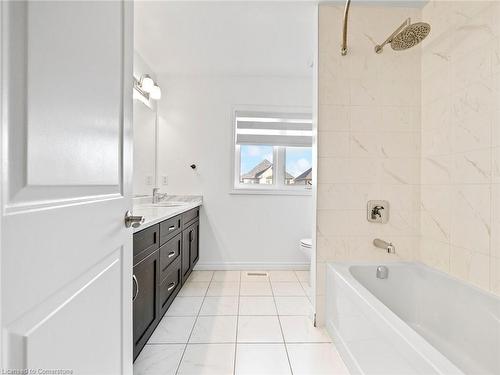 8 Elkington Lane, Brantford, ON - Indoor Photo Showing Bathroom